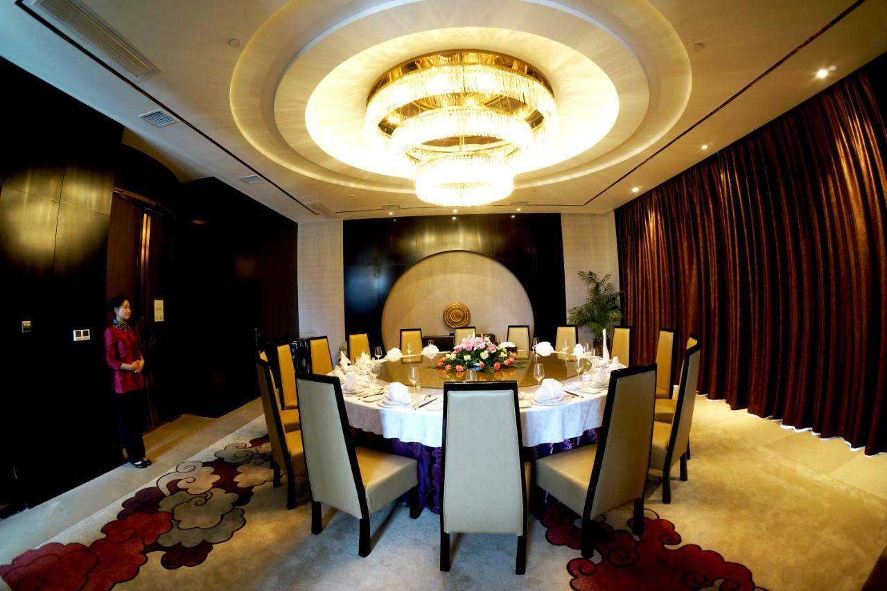 Argyle Grand Hotel Qianxinan Экстерьер фото